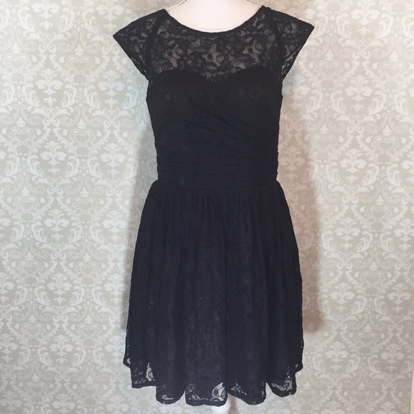Dresses & Skirts - Unknown brand Junior Size 9/11 Lace Dress